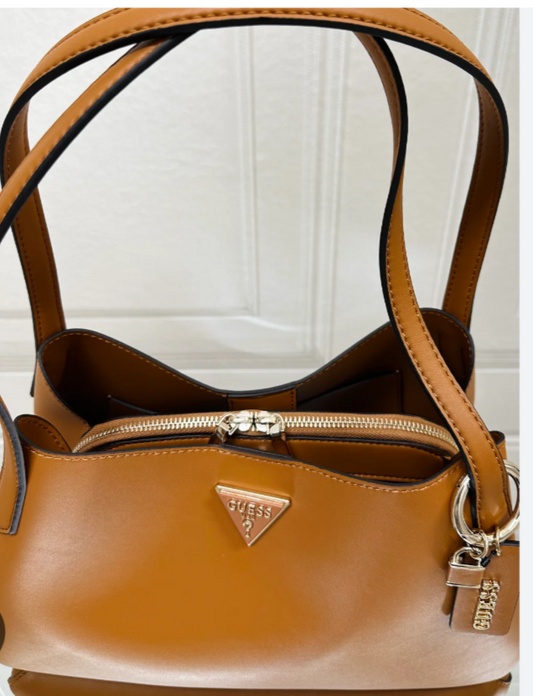 GUESS USA sac porté épaule Sora